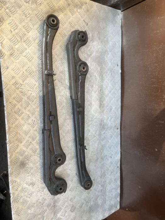 Рычаг тяга зад Паджеро спорт 06 год mitsubishi pajero sport