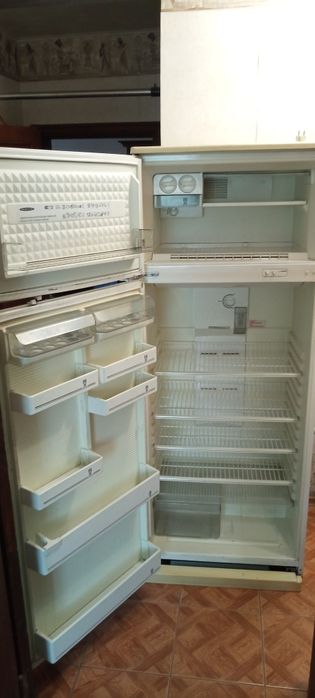 Холодильник Profilo No Frost
