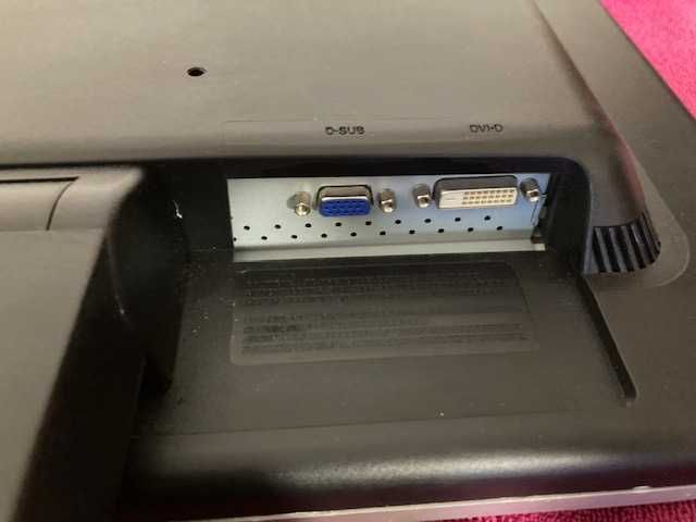 Монітор TFT19" LG flatron  W1942T Silver