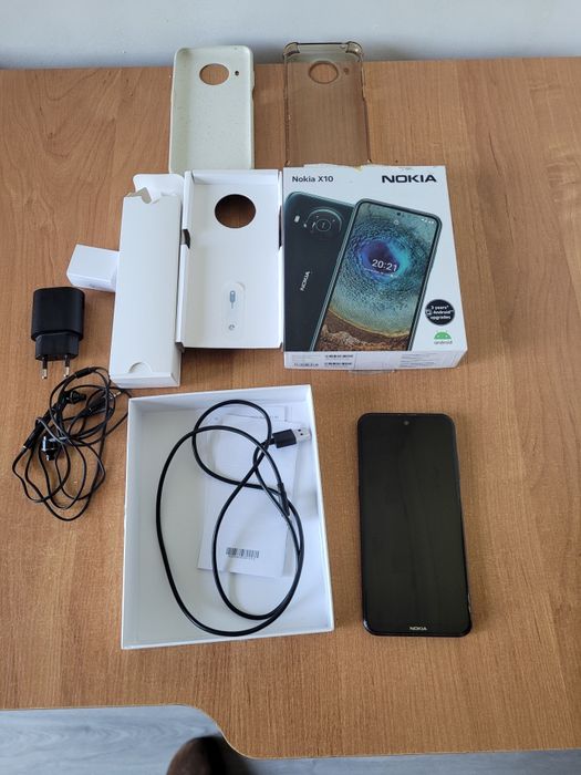 Telefon Nokia x10
