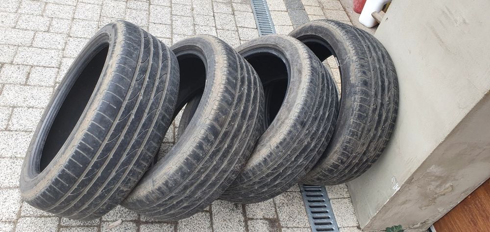 Opony letnie Bridgestone 235 45 19
