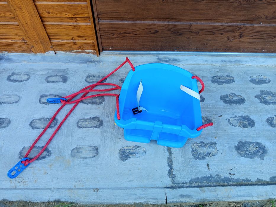 Huśtawka plastikowa dla małego dziecka