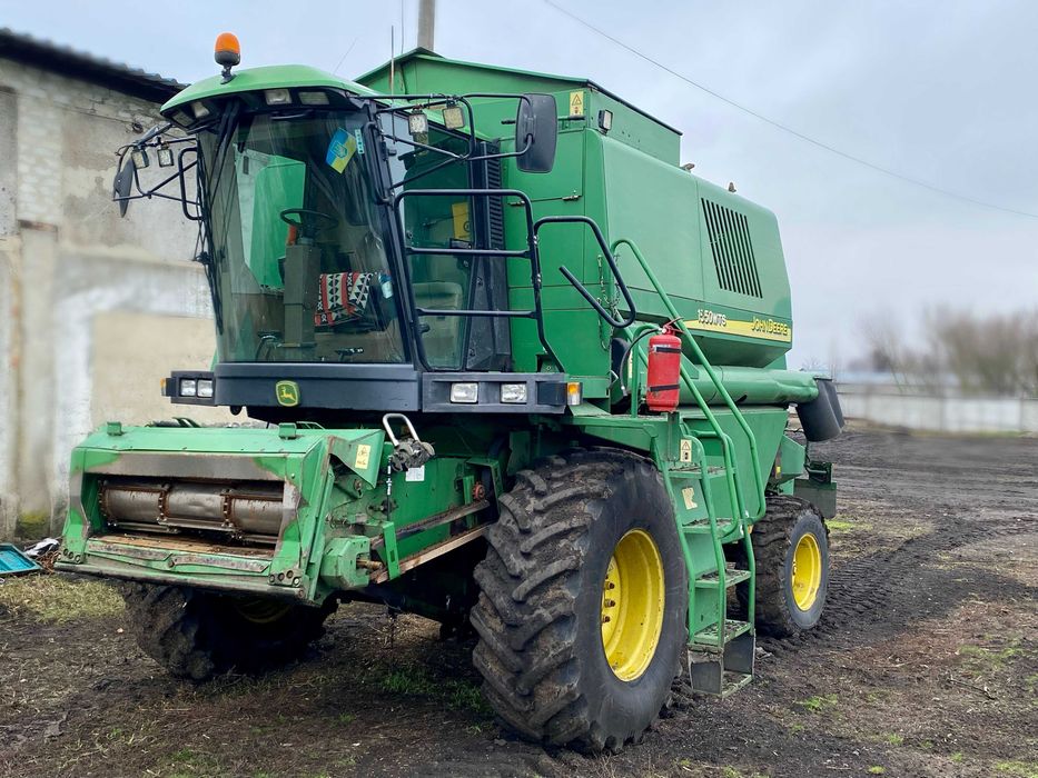 Комбайн John Deere 1550