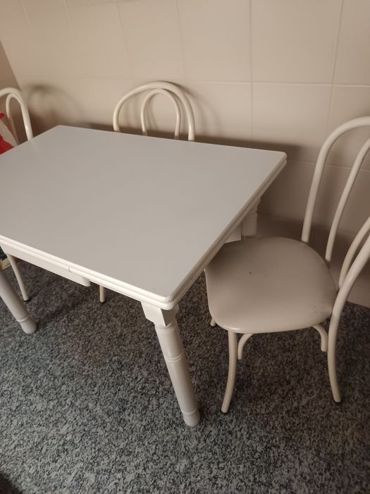 Mesa cozinha + cadeiras