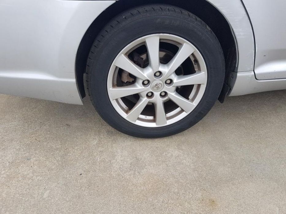 Toyota Avensis 2011 para peças