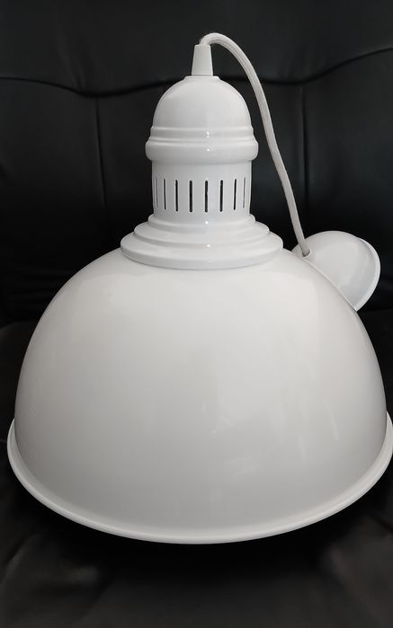 Candeeiro de Teto Suspenso XTRELAMP branco