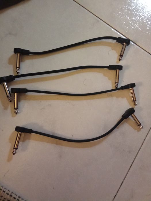 Acessórios (botões, molas, patch cables)