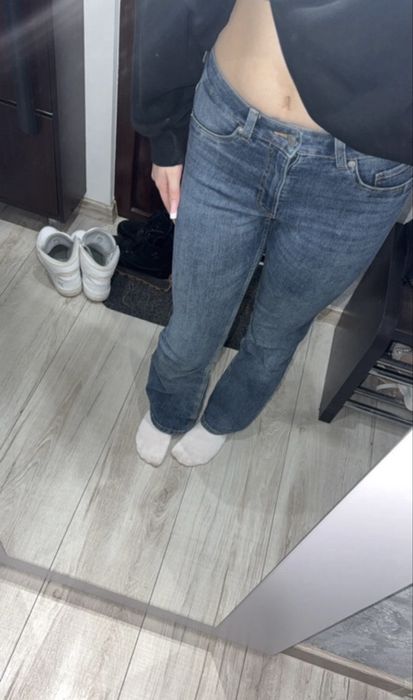 Spodnie o kroju Flare