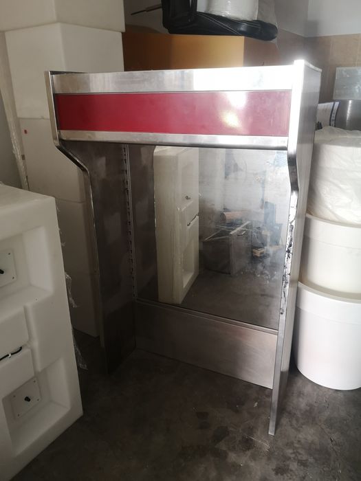 Estante em inox de bar ou restaurante