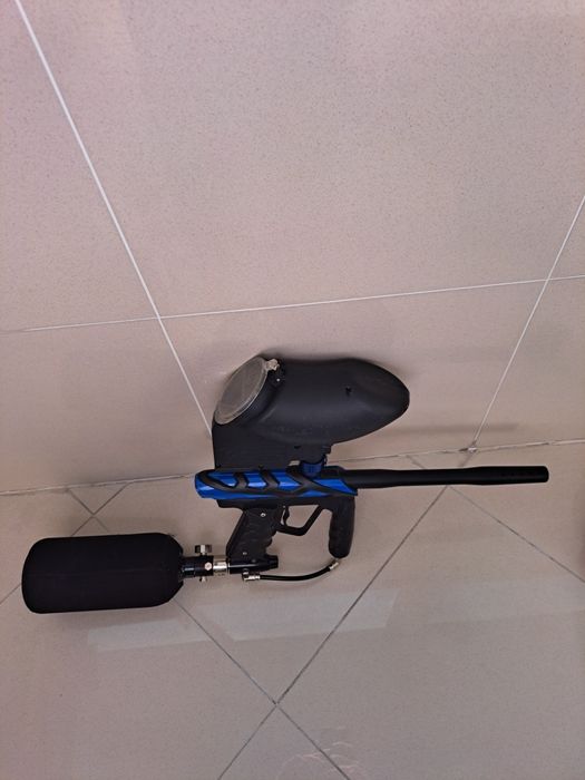 Marcador de paintball da Smartparts modelo ION+ material.