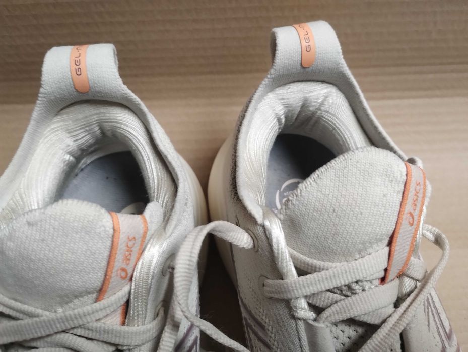 buty sportowe do biegania 41,5  nimbus 26 asics