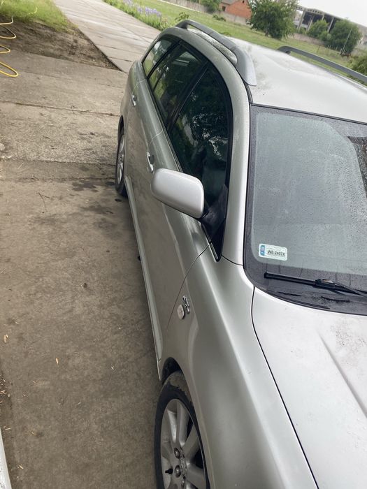 Toyota  Avensis 2003