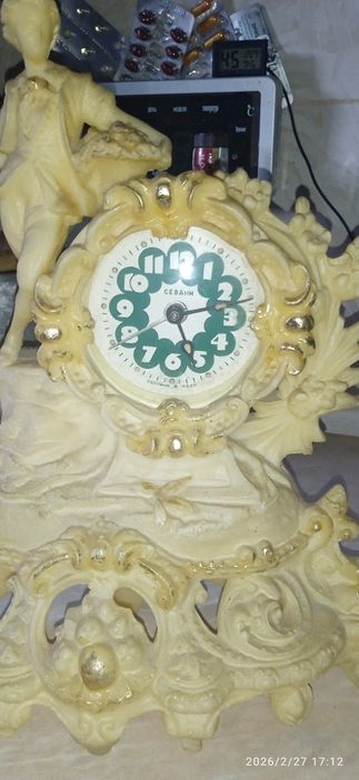 Часы каминные СССР + подсвечник.