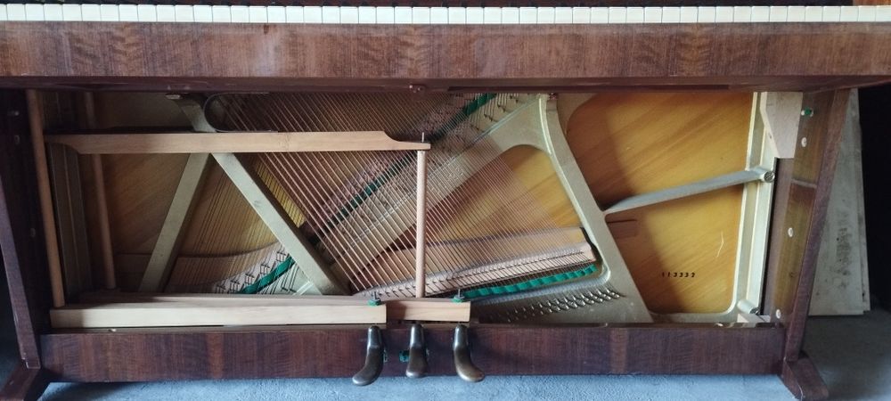 Piano vertical Weinbach (Petrof) Oferta Transporte e Afinação