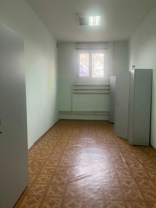 Здається в оренду цокольне приміщення 16 м2 на пр. Юності