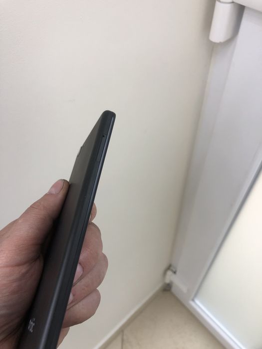 продам телефон 4000mA батарея все працює гарний стан