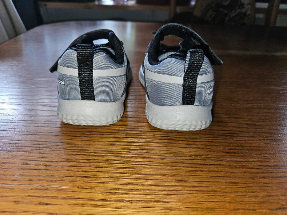 Buty Reebok rozm. 22
