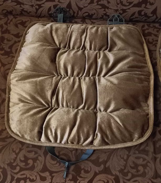 комплект подушок на передні сидіння автомобіля