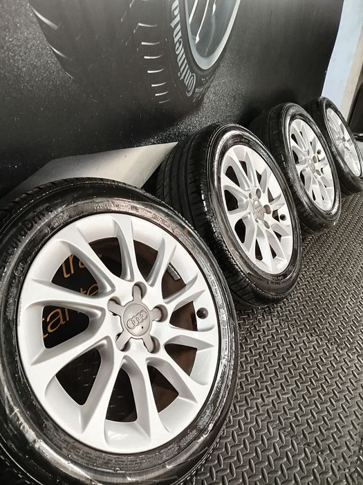 Jantes 16" Originais Audi com pneus