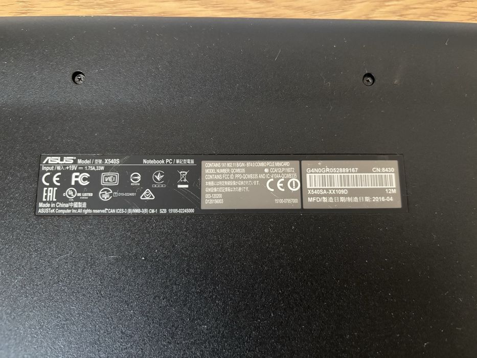 Ноутбук Asus X540S в хорошому стані