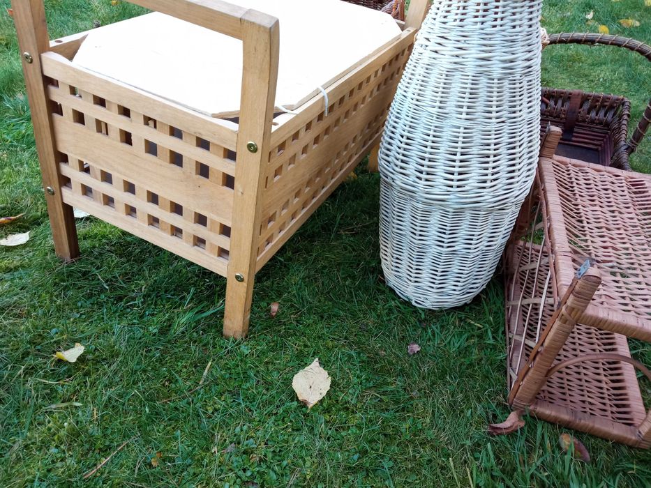 Koszyki wiklinowe. Koszyki wiklinowe.