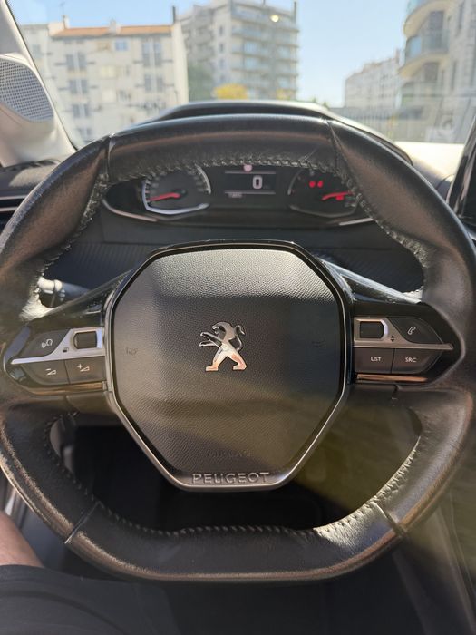 Peugeot 208 - 1.2 Puretech 75