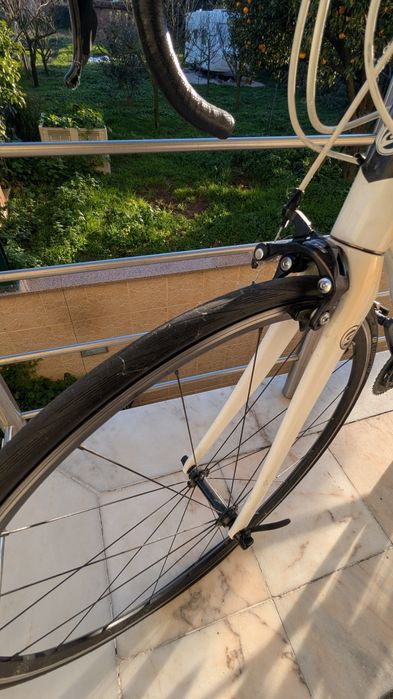 Bicicleta Estrada Carbono "Gios" - Tam M (1.75m) - Como Nova