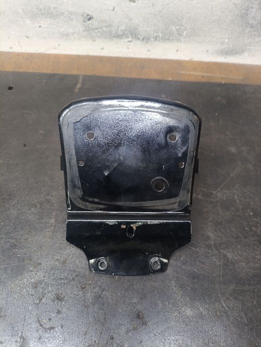 ЯВА Часть крыла заднего, крепление спидометра