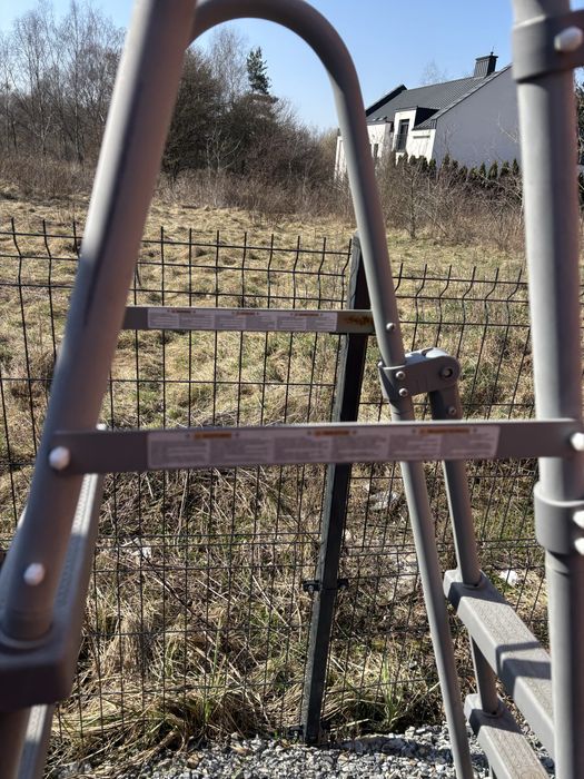 Drabinka do basenu ogrodowego