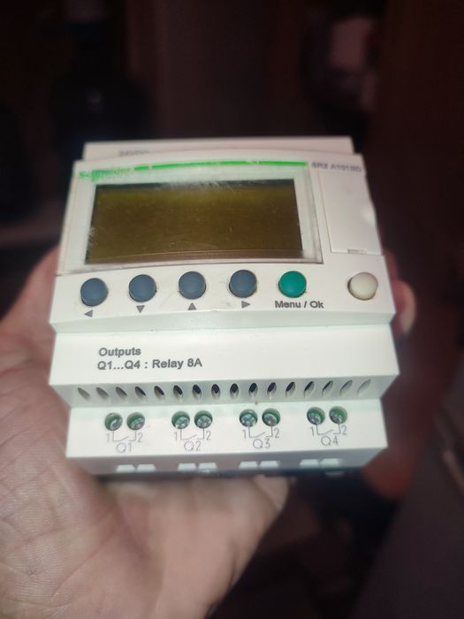 интеллектуальное реле SR2A101BD, Zelio Logic SR2 SR3,