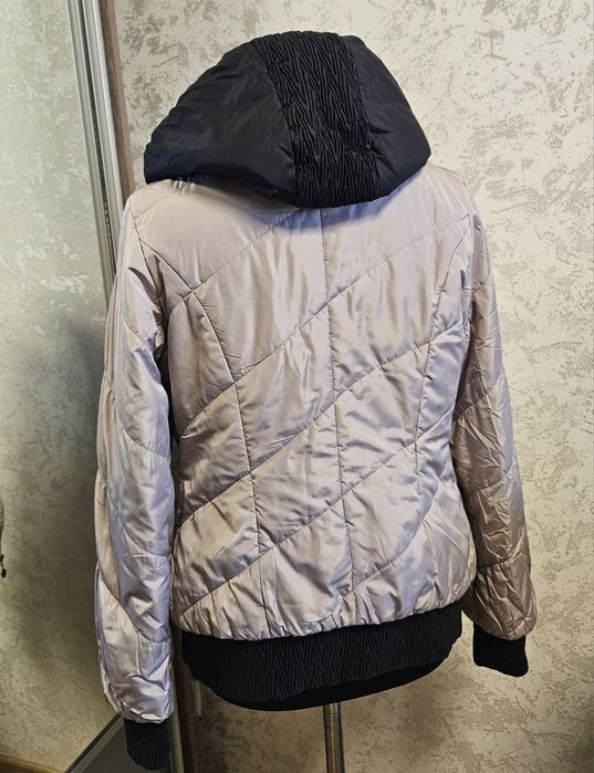 Куртка жіноча  на весну