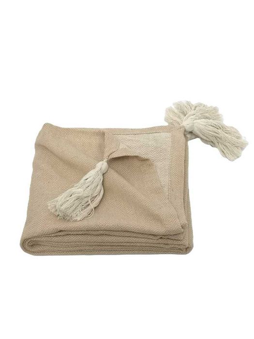 Narzuta na fotel 70×160 beżowa skandynawska w jodełkę chwosty ecru