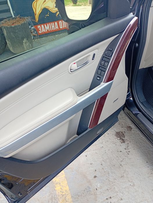 Продам MAZDA CX9 3.5l газ,бензин