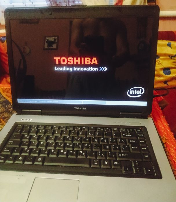 Ноутбук Toshiba Satellite L40