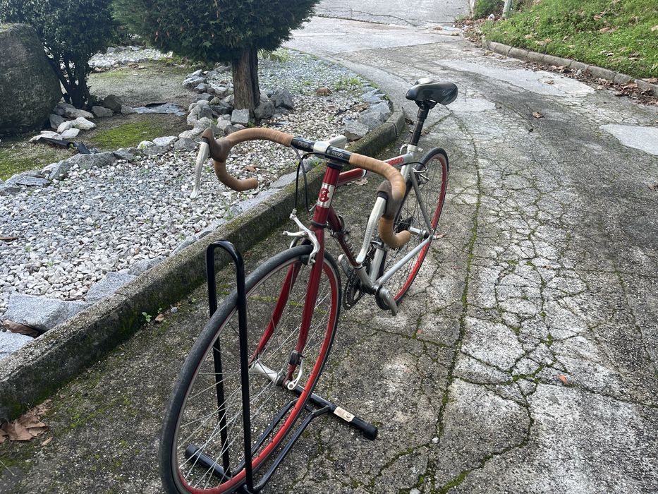 Biciletas de senhora, homem criança