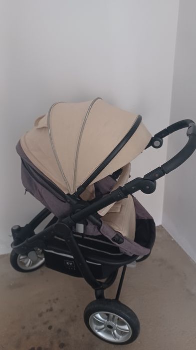 Carro de bebé e babycoque
