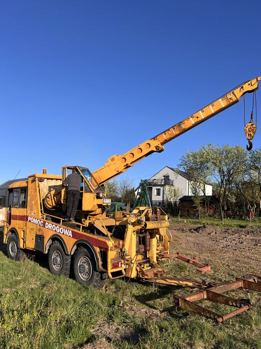 Holownik, dźwig terenowy 6x6, pomoc drogowa