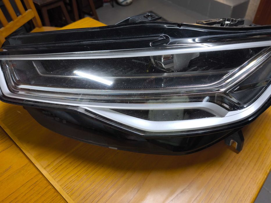 Faróis para Audi A6