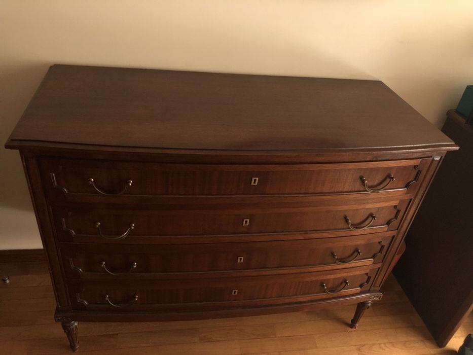 Venda de mobilia de quarto de casal estilo “Luís século XVIII”