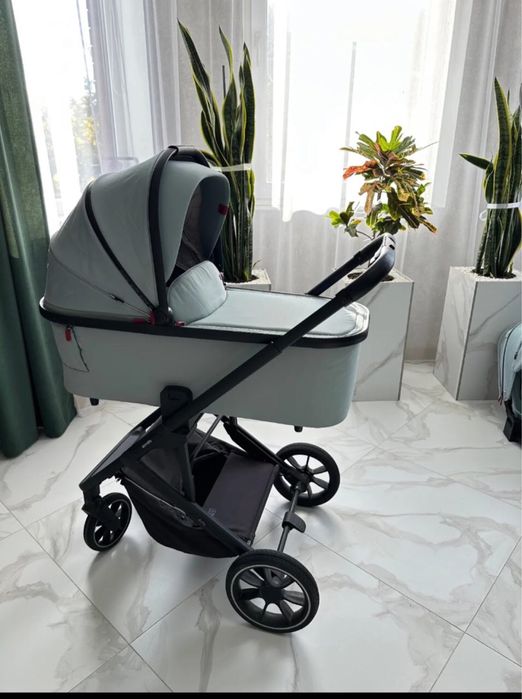 Коляска Carrello
