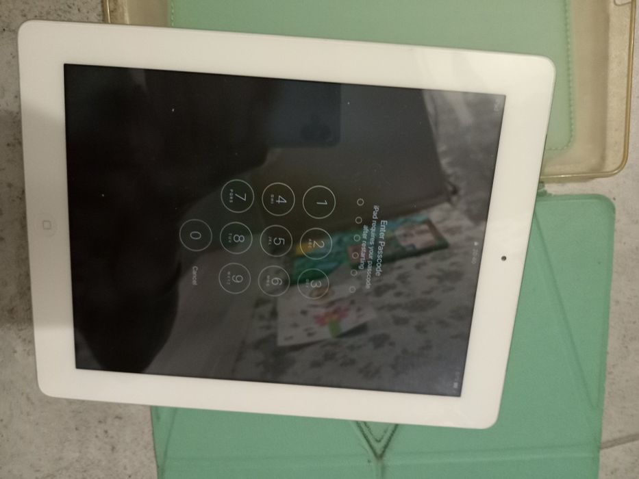 Планшет Apple A1460 iPad with Retina display модем 4G на запчасти