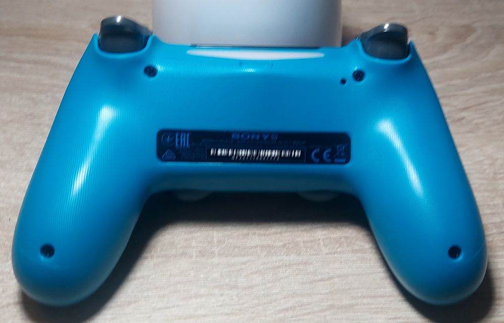 Pad do konsoli ps4