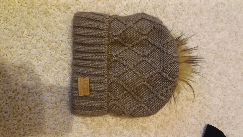 Шапка жіноча UGG Australia