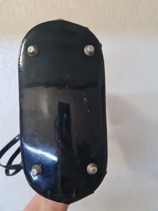 Женский лаковый рюкзак. С корсетом