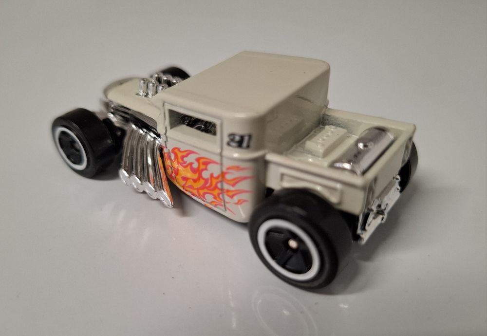 Hot Wheels - Bone Shaker
