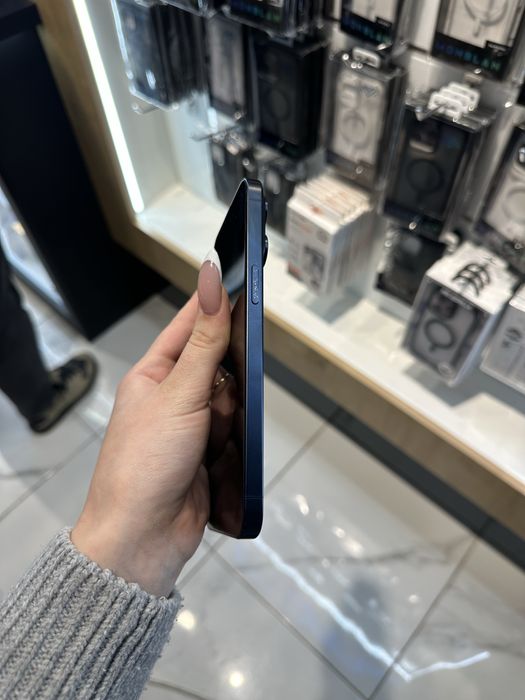 Used iPhone 15 Pro Max 256 gb Blue (global)