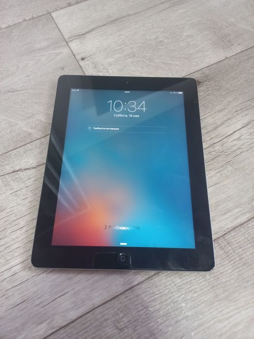 Продам Apple iPad 2  16 gb Модель  А1395