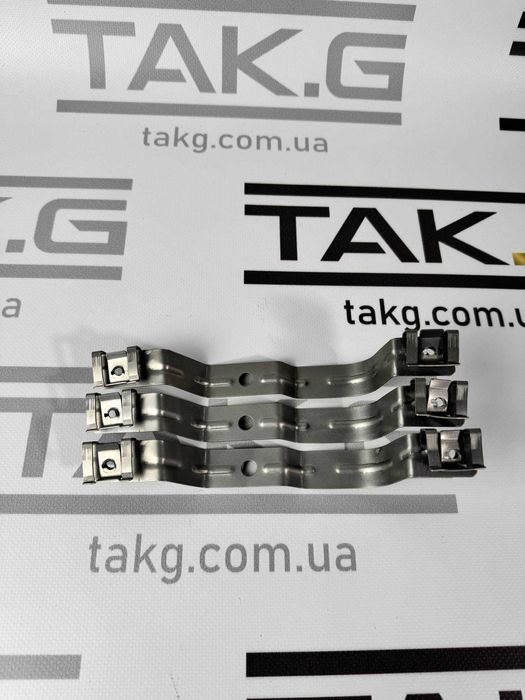 Кронштейн підкрилка Tesla Model 3