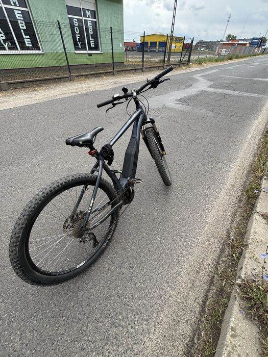 Rower elektryczny cube