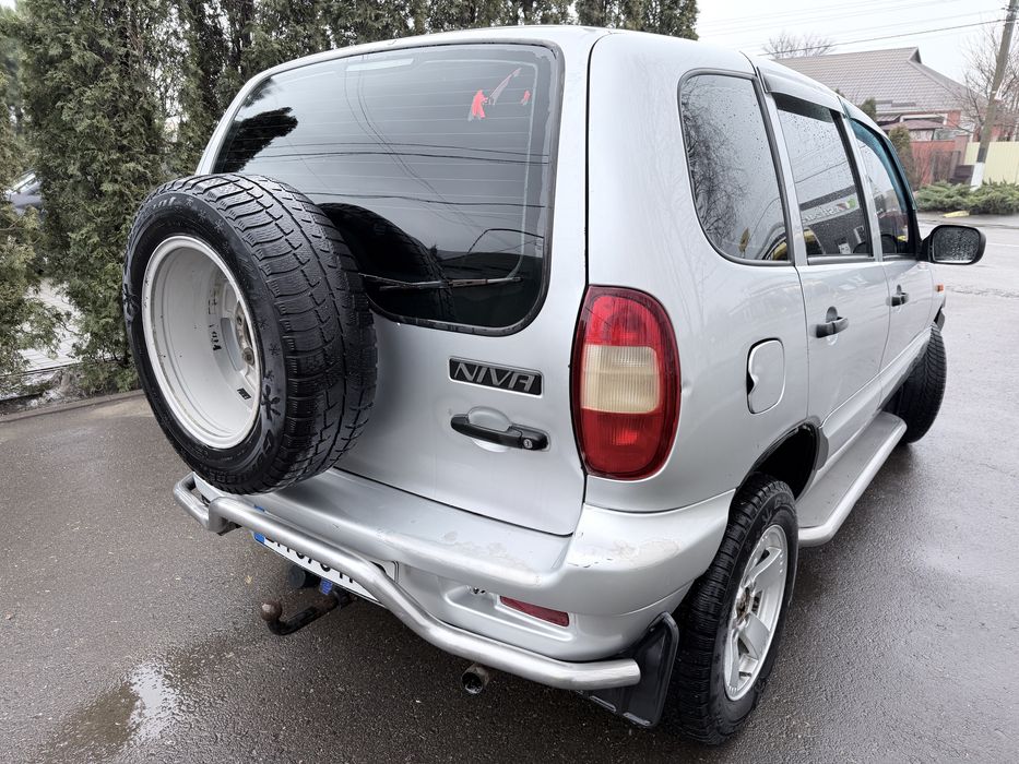 Chevrolet  Niva 4#4  1.7 г/б 2007г